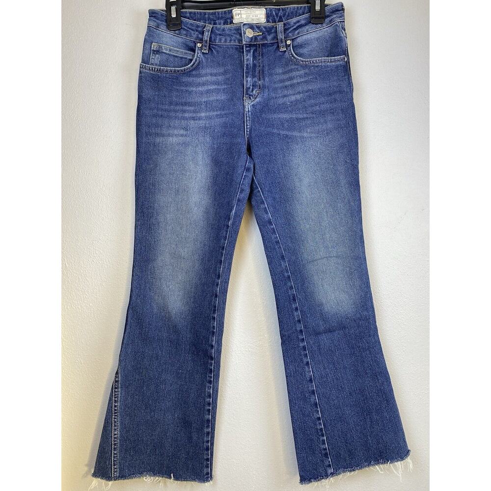 Free People Sz 28 Flare Leg Cropped Frayed Hem Whiskering Blue Denim Pants